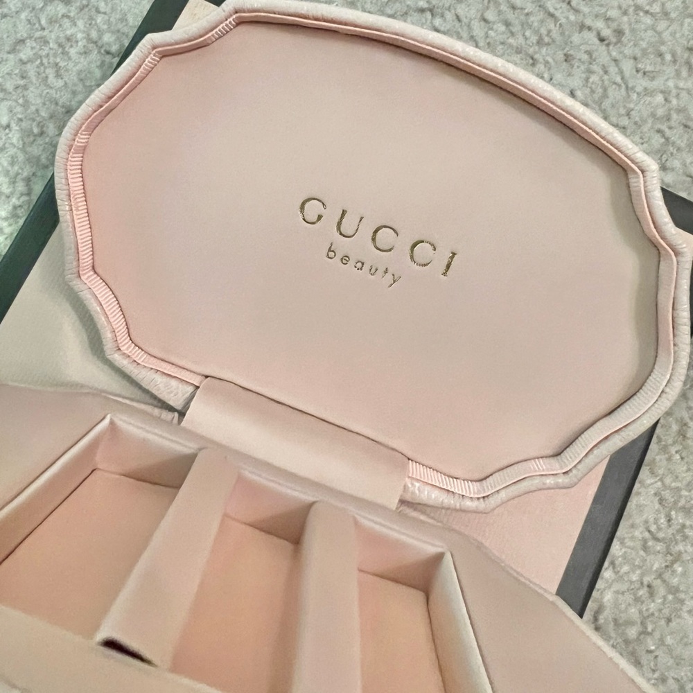 GUCCI Pink Lipstick Holder - Picture 2 of 6
